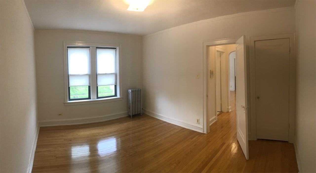 1533 W 83rd St #1533-2 - Photo 3 of 5