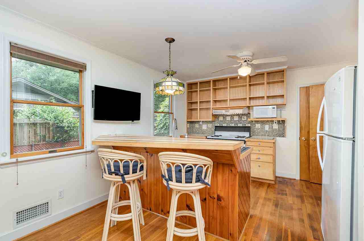 4344 University Dr #1 - Photo 5 of 14