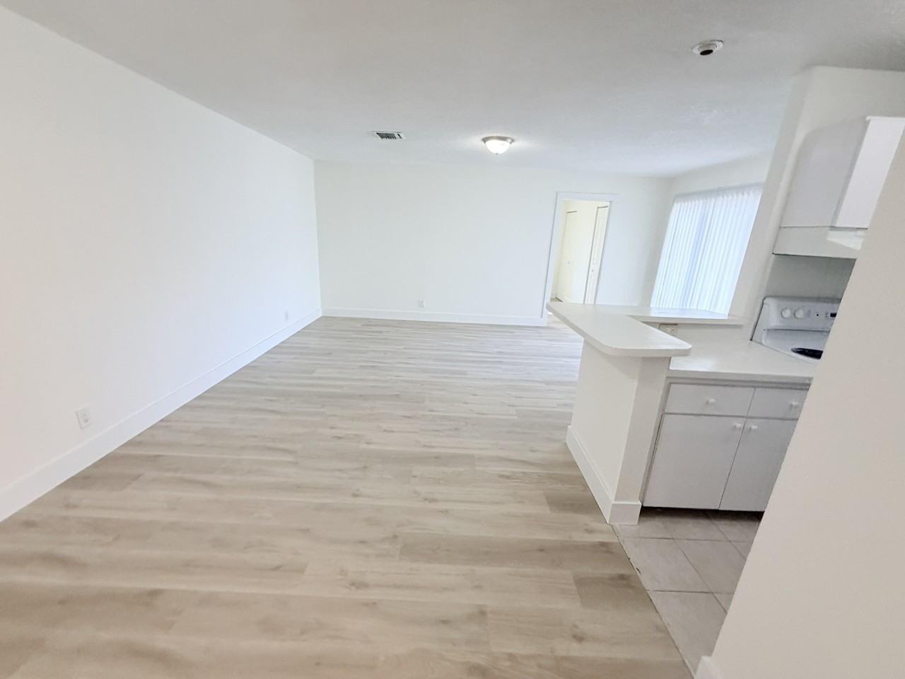 34 Crossings Cir #D - Photo 4 of 19