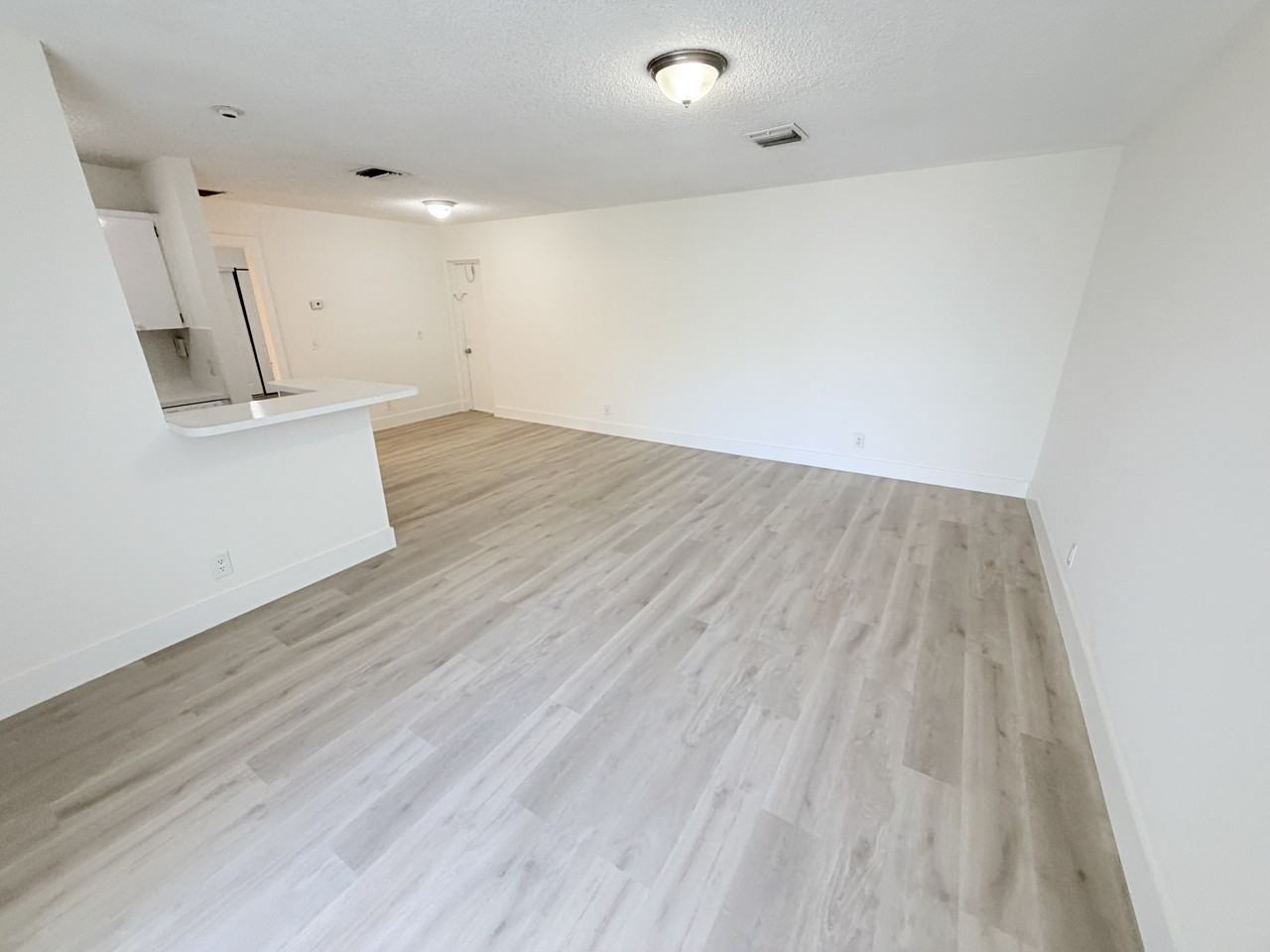 34 Crossings Cir #D - Photo 5 of 19