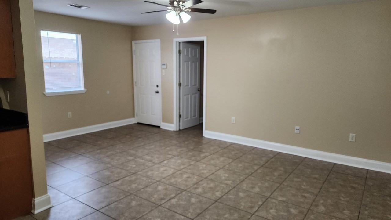 3618 Shangri La Dr #3618 - Photo 2 of 12