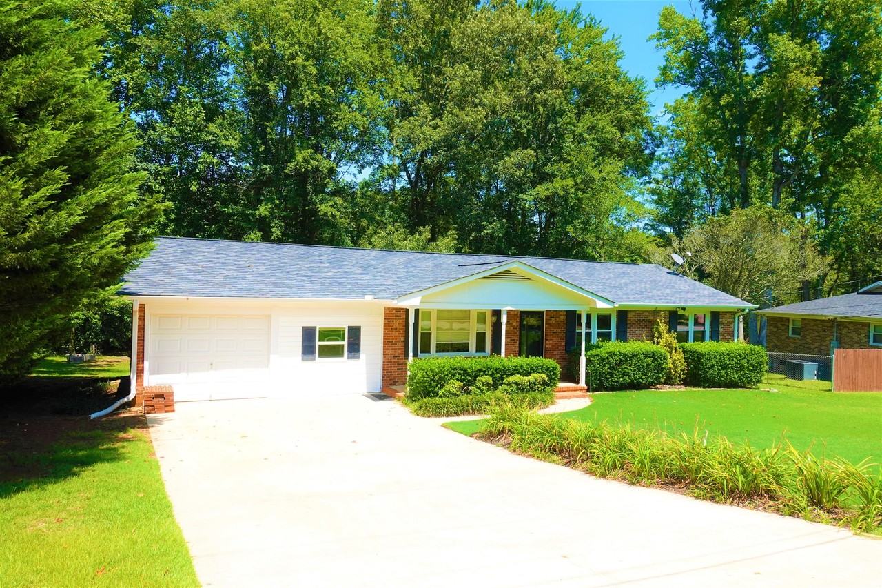 115 Konnarock Cir #1 - Photo 3 of 50
