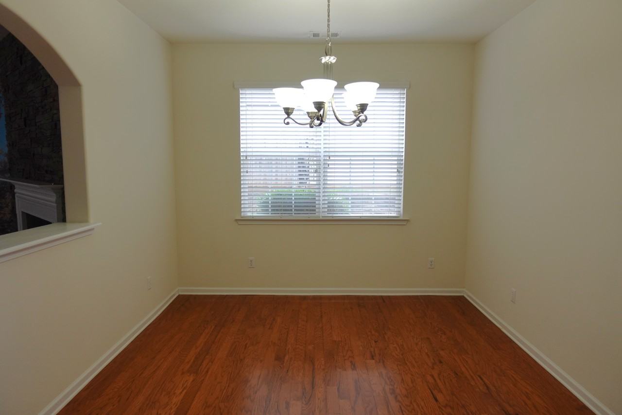 115 Roberts Hill Dr #1 - Photo 4 of 37