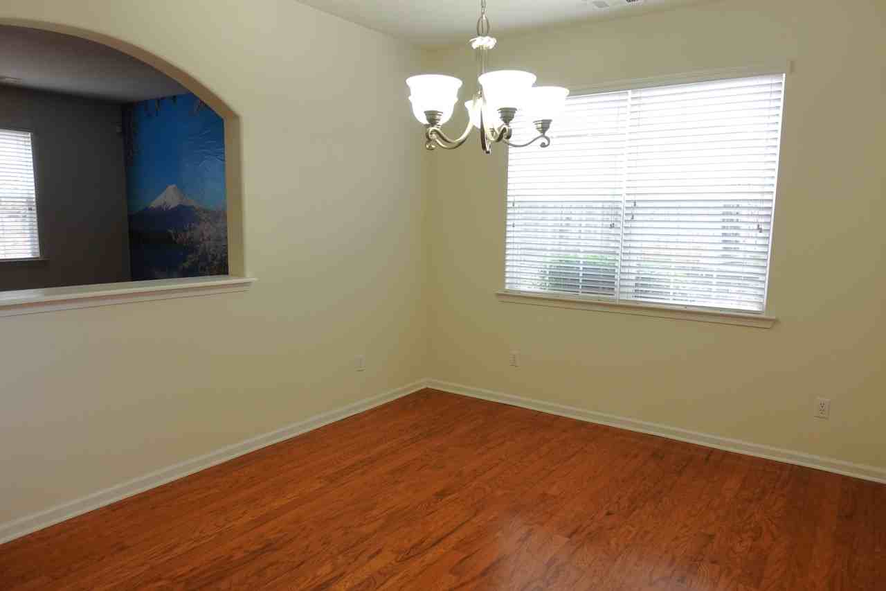 115 Roberts Hill Dr #1 - Photo 5 of 37