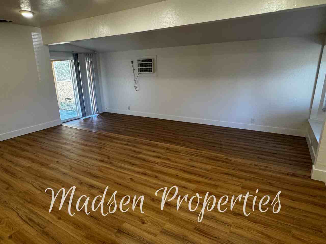 3156 Burdick Rd #1 - Photo 6 of 32