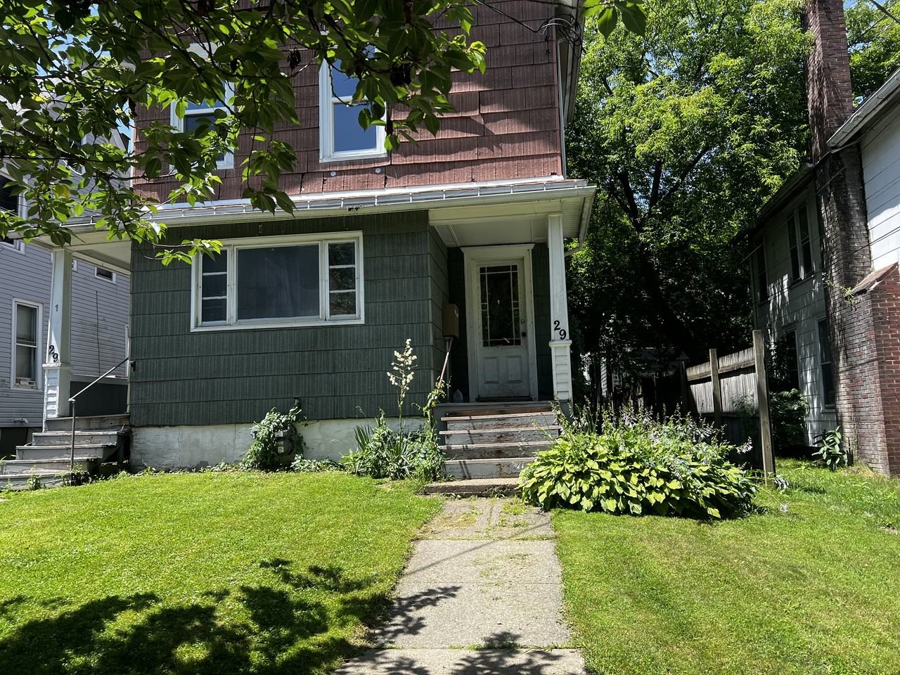 29 Cedar St #3
