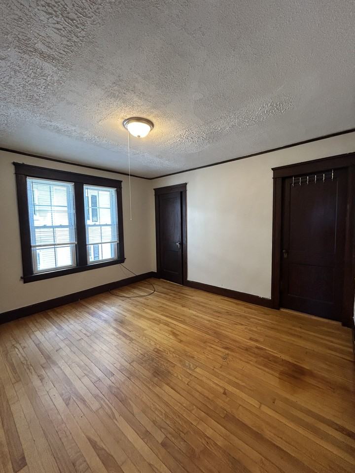 81 Fairfax Rd #2 - Photo 4 of 23