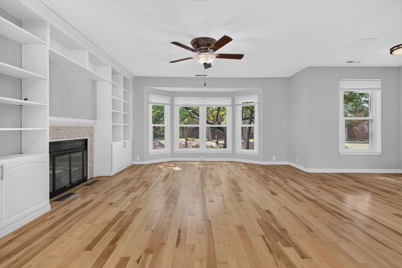 1316 Llewellyn Ave #1 - Photo 4 of 25