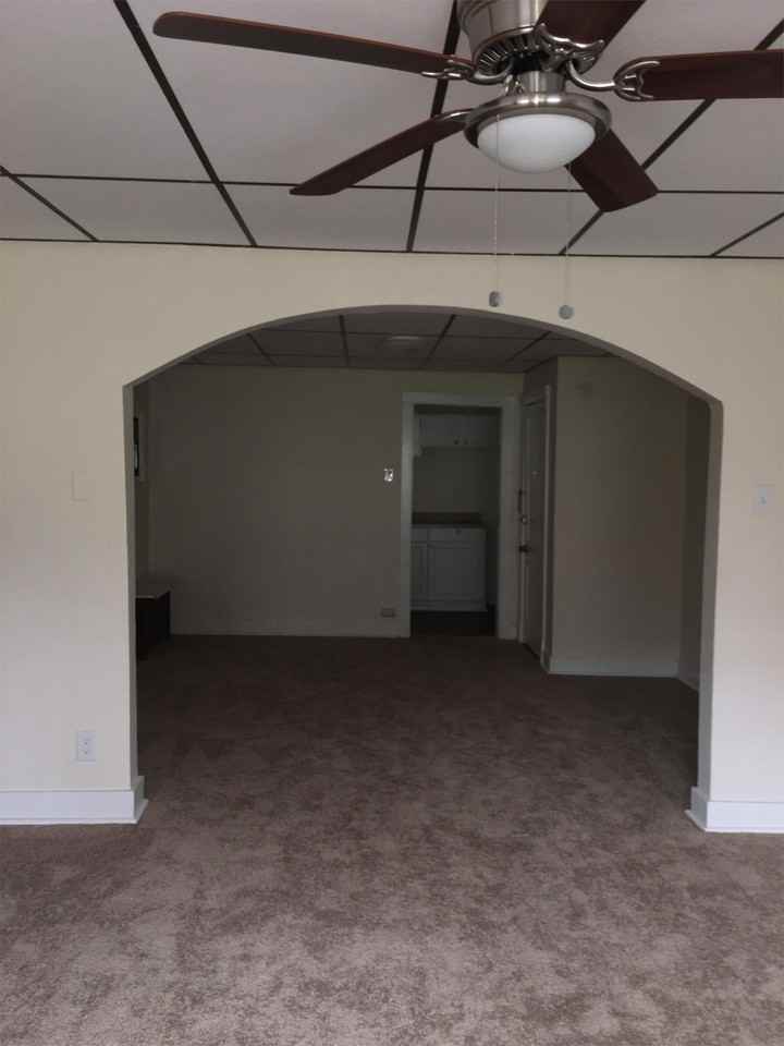 2815 Brownsville Rd #6 - Photo 7 of 12