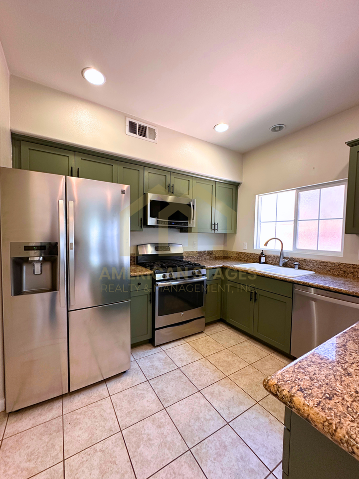 1208 Meridian Way #1 - Photo 4 of 25