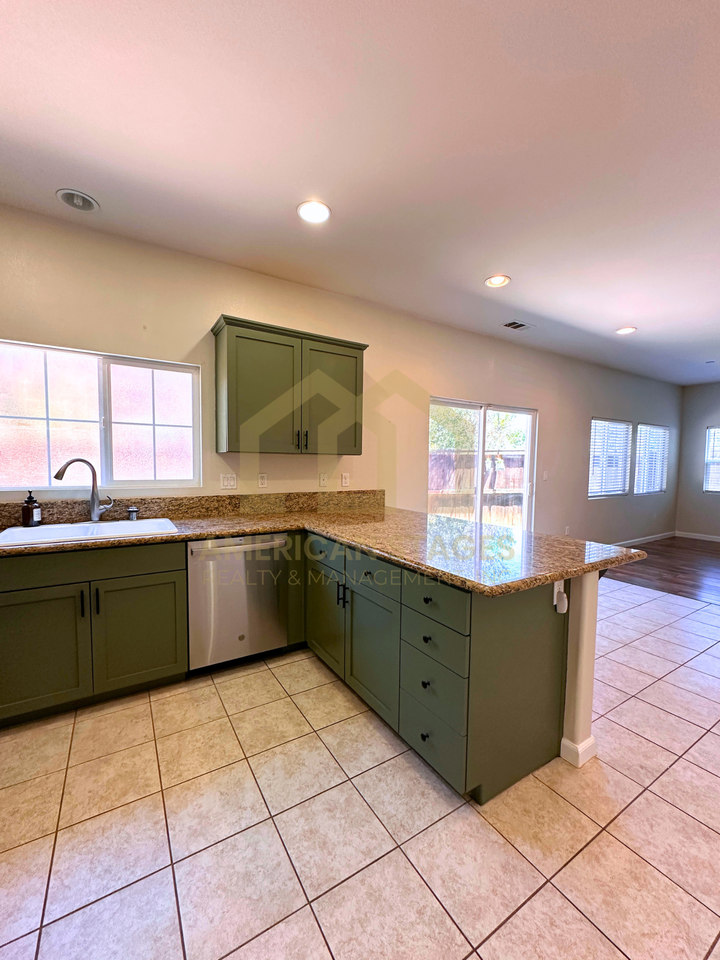 1208 Meridian Way #1 - Photo 5 of 25
