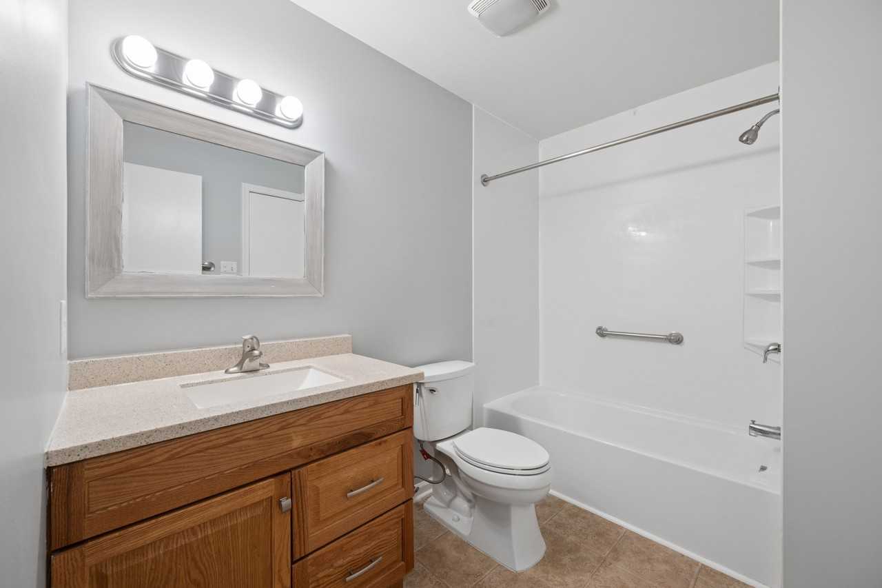 411 Old Oak Pl #1 - Photo 6 of 21