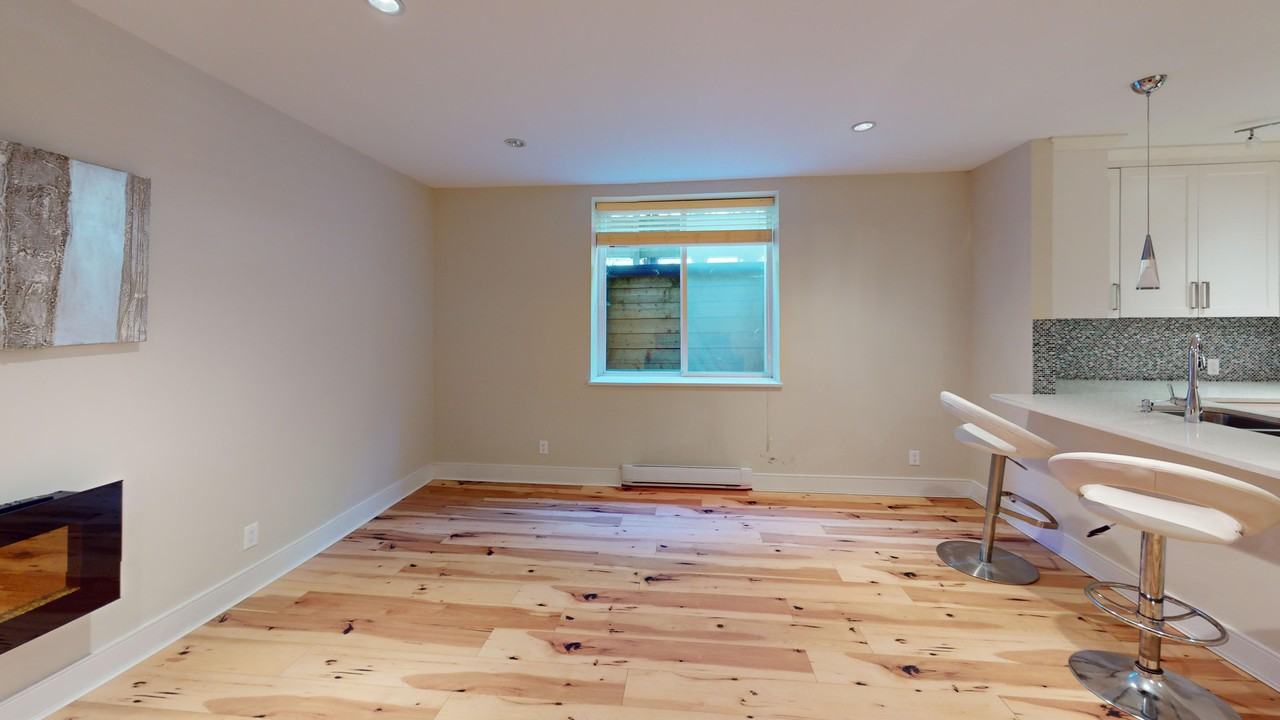 839 West 20th Street - Photo 5 of 15