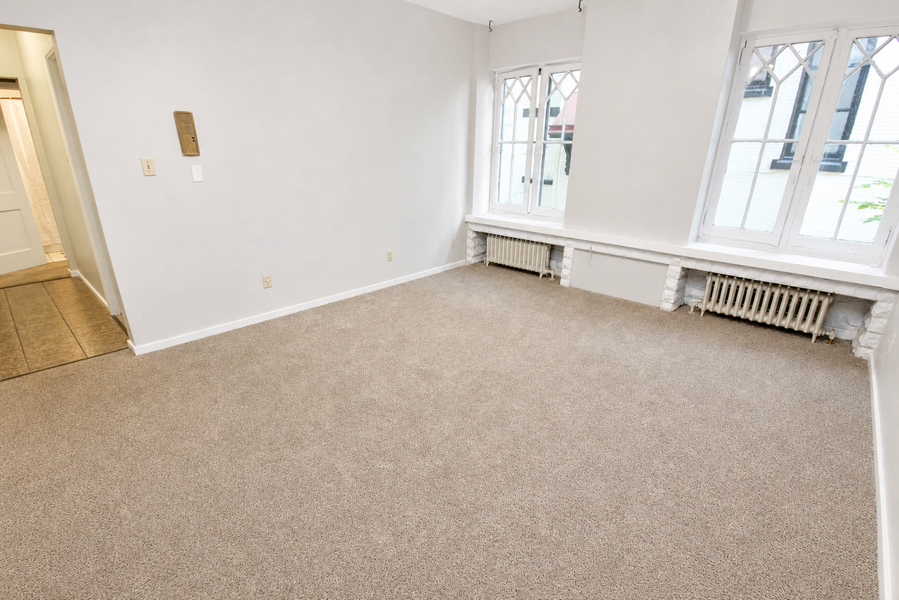 341 SOUTH HIGHLAND AVENUEAPT 13 #13 - Photo 2 of 7