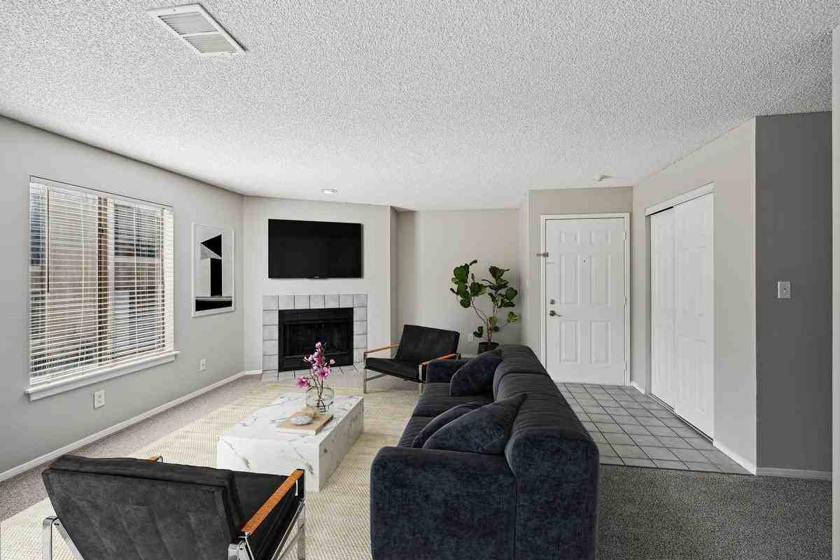1129 S Eaton Cir - Photo 7 of 42