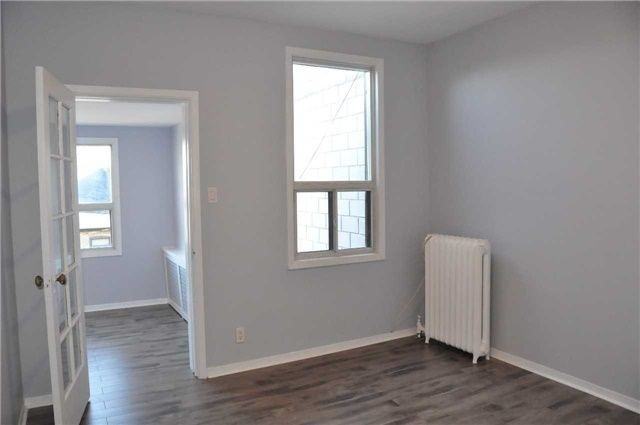 621 College Street #2 - Photo 4 of 10