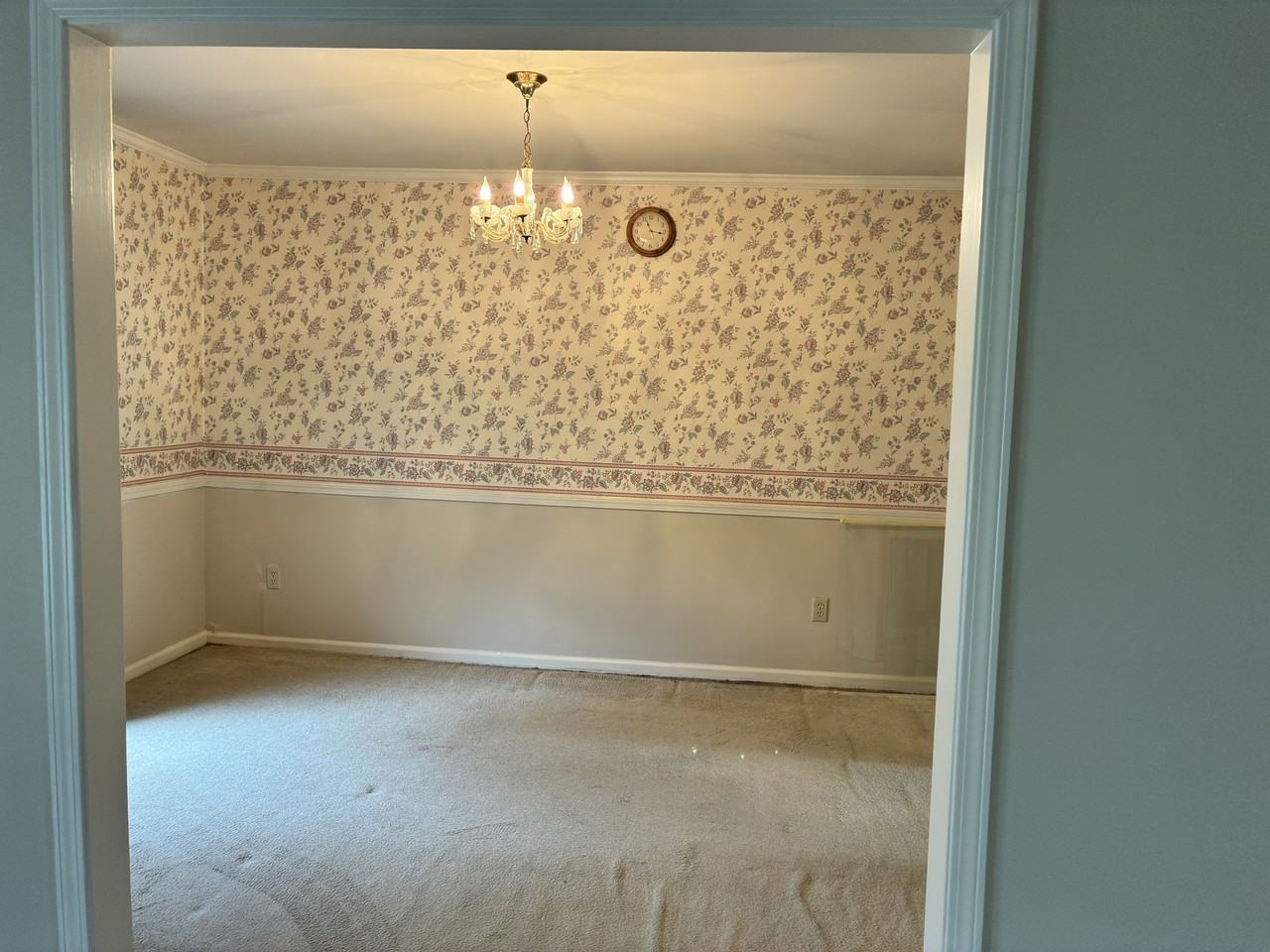1566 Arcadia St #1 - Photo 6 of 8