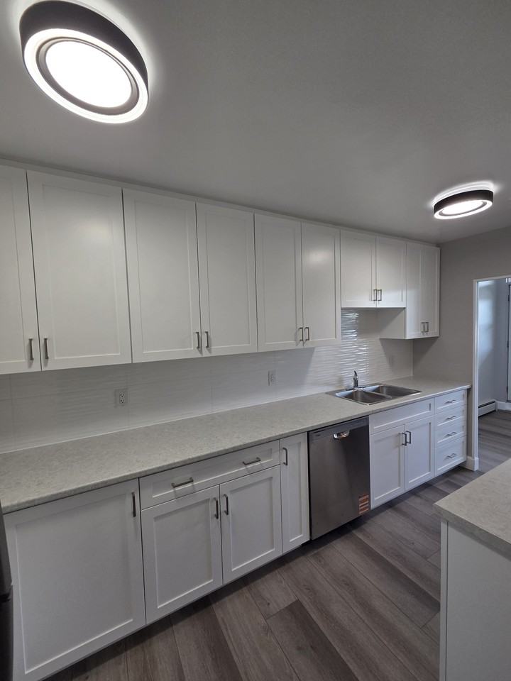 1061 Queens Blvd #307