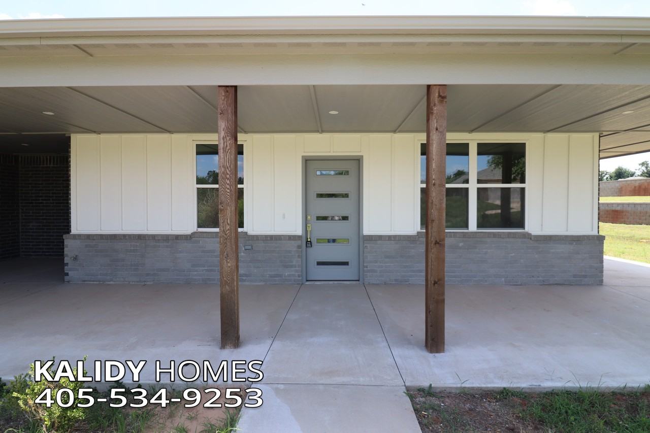 17610 Salma Rd #1 - Photo 3 of 32
