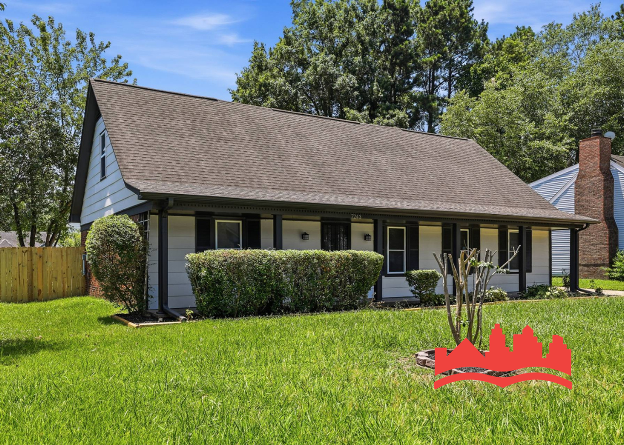 7243 Newling Ln - Photo 3 of 40