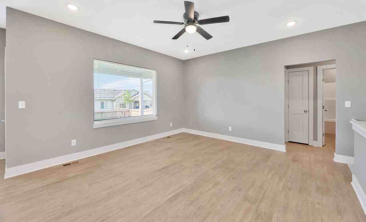 969 Long Path Cir #1 - Photo 6 of 36