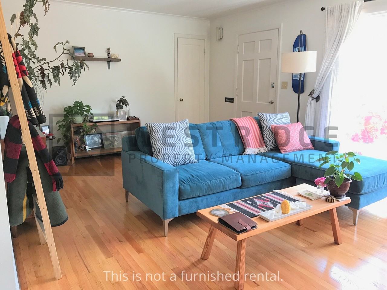2702 Se 38th Ave #2702 - Photo 3 of 12
