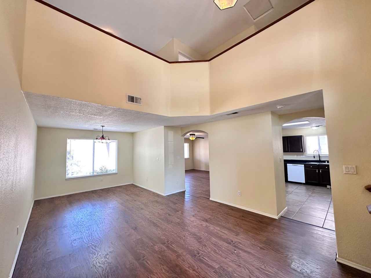 559 Sky Tower St Sw - Photo 3 of 42