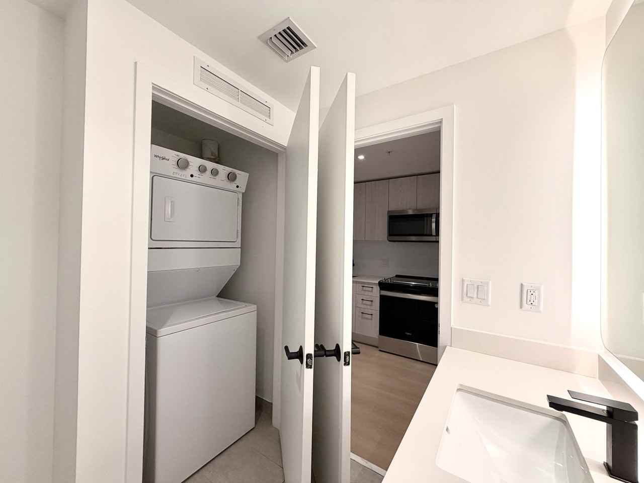 85 Northwest 31st Street #S02 - Photo 6 of 9