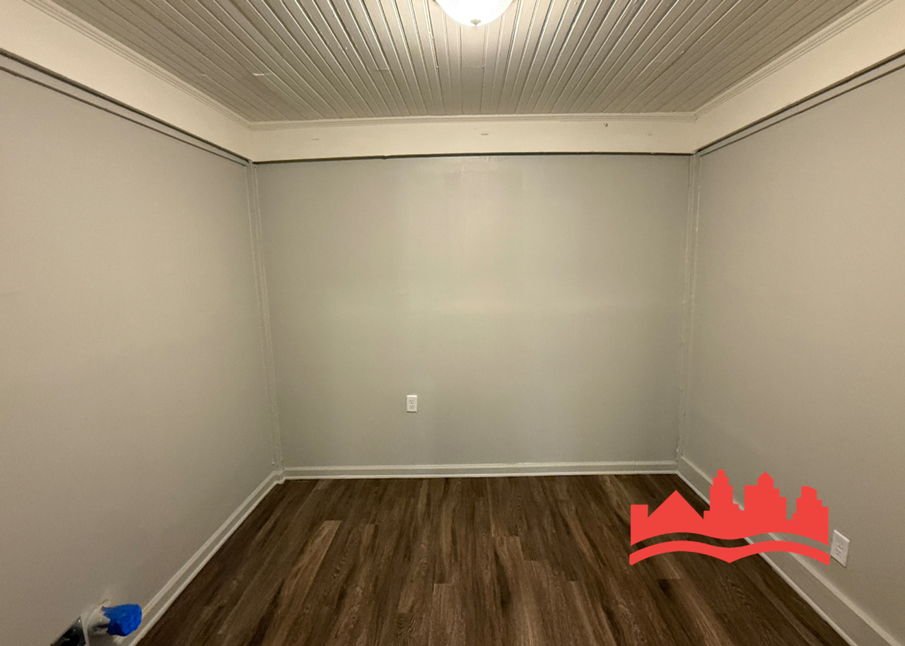 993 Gordon St - Photo 7 of 17