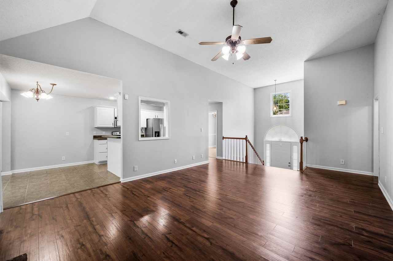 4433 Taylor Hall Ln - Photo 7 of 38
