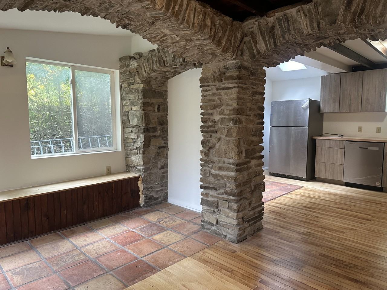 176 Ridgecrest Rd #1 - Photo 4 of 17