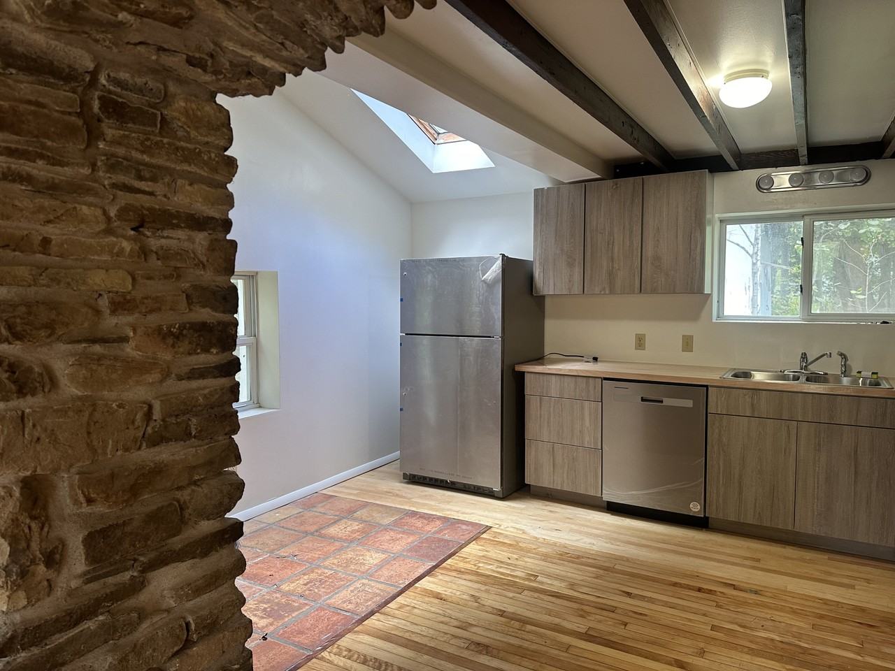 176 Ridgecrest Rd #1 - Photo 5 of 17