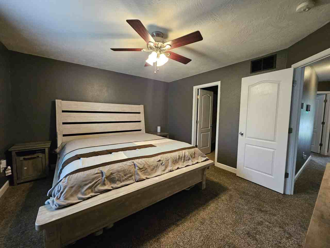 15630 Top Dr #1 - Photo 5 of 10