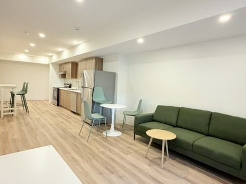 185 Randolph Pl #103 - Photo 2 of 8