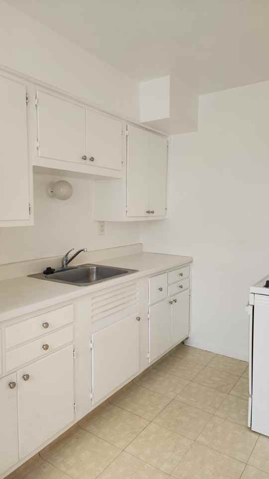 21319 Kingsville St #104 - Photo 2 of 10