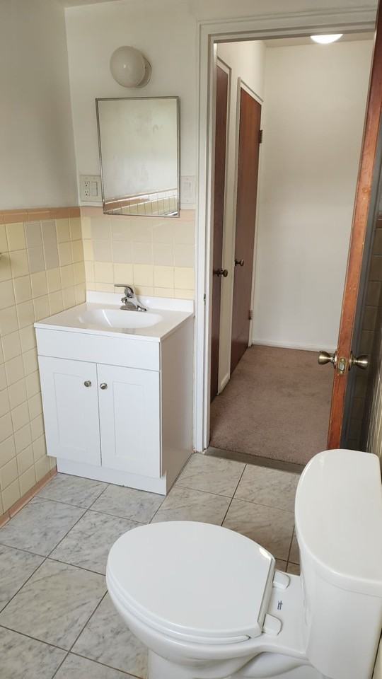 21319 Kingsville St #104 - Photo 3 of 10