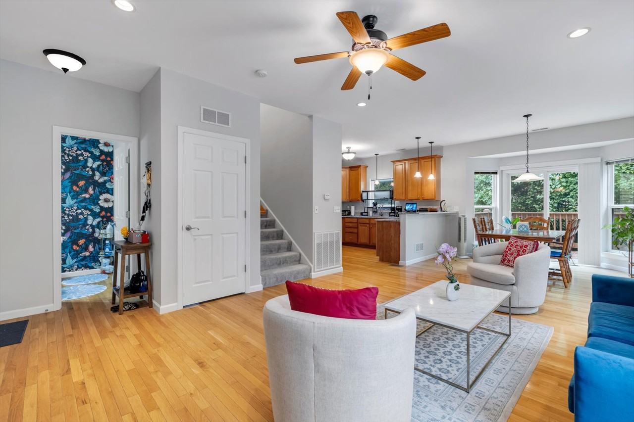 8018 Presidio Ct #1 - Photo 4 of 44