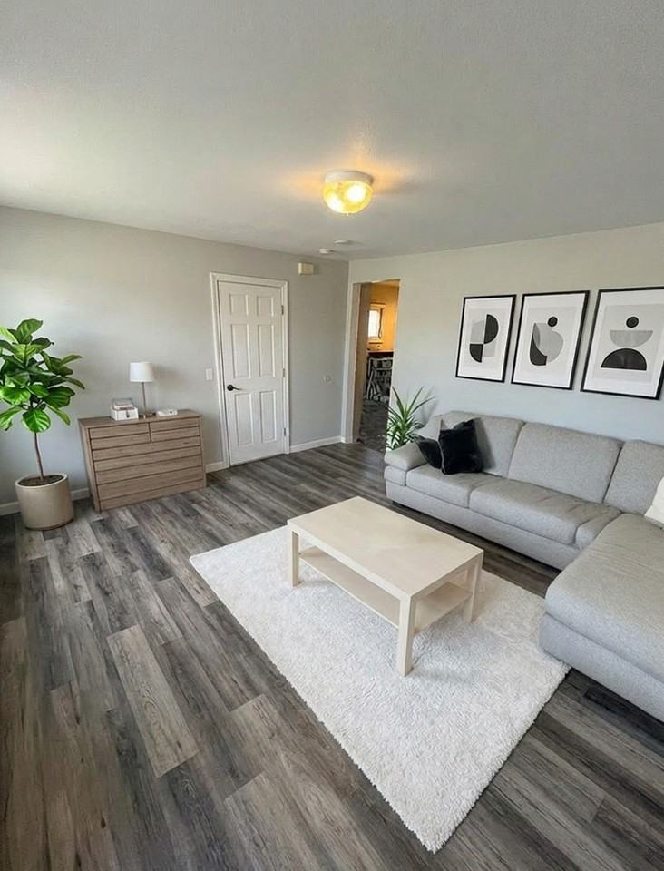 336 Washington Ave #2 - Photo 5 of 6