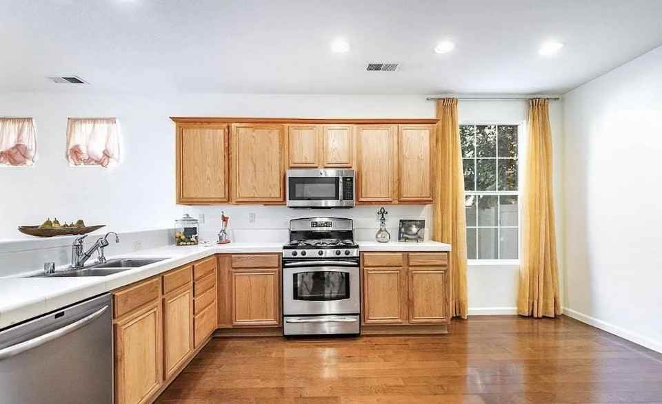 1832 Resistol Dr #1 - Photo 7 of 42