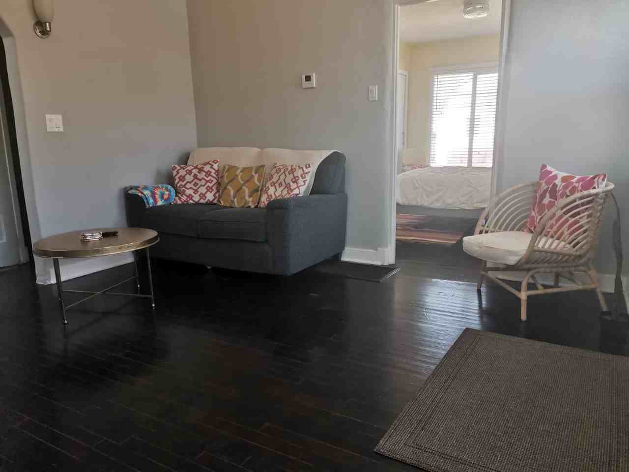 201 Pine St Se #ABQ - Photo 6 of 12