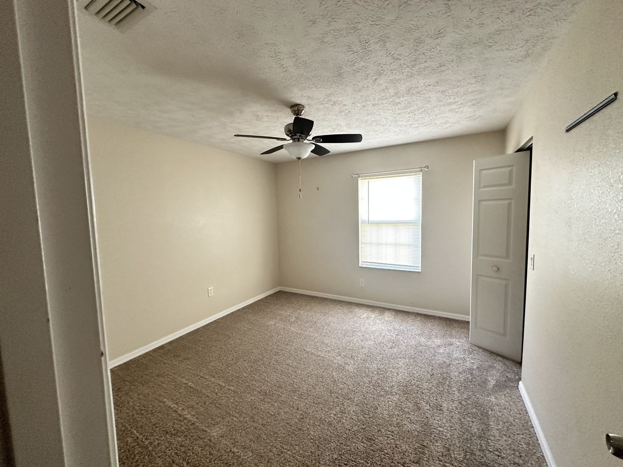 5953 Ne 62nd Court Rd #1 - Photo 5 of 10
