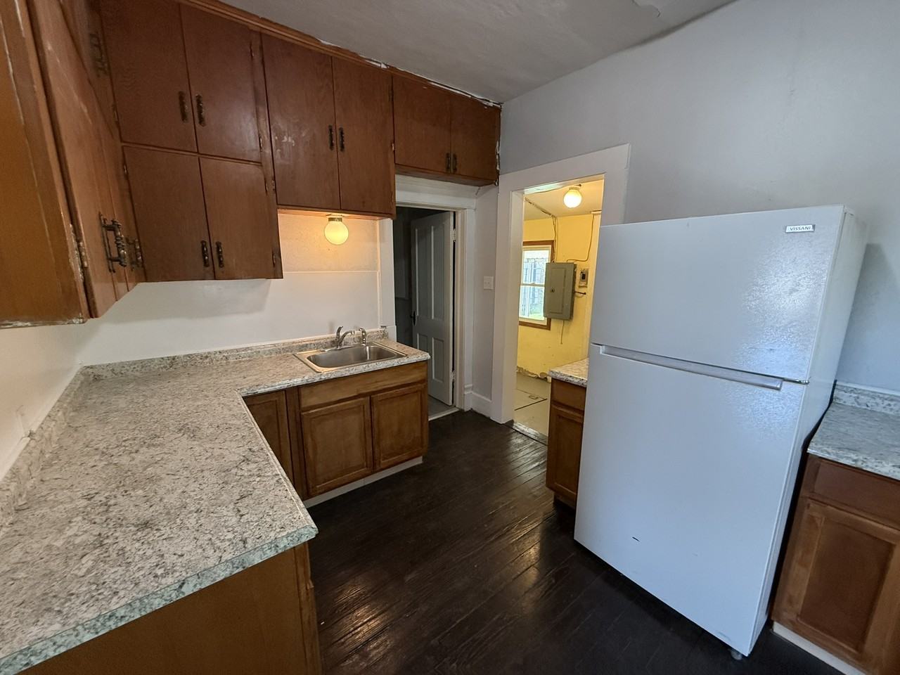 722 E 7th Ave #1 - Photo 3 of 13