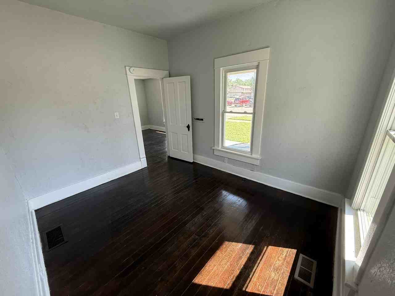 722 E 7th Ave #1 - Photo 7 of 13