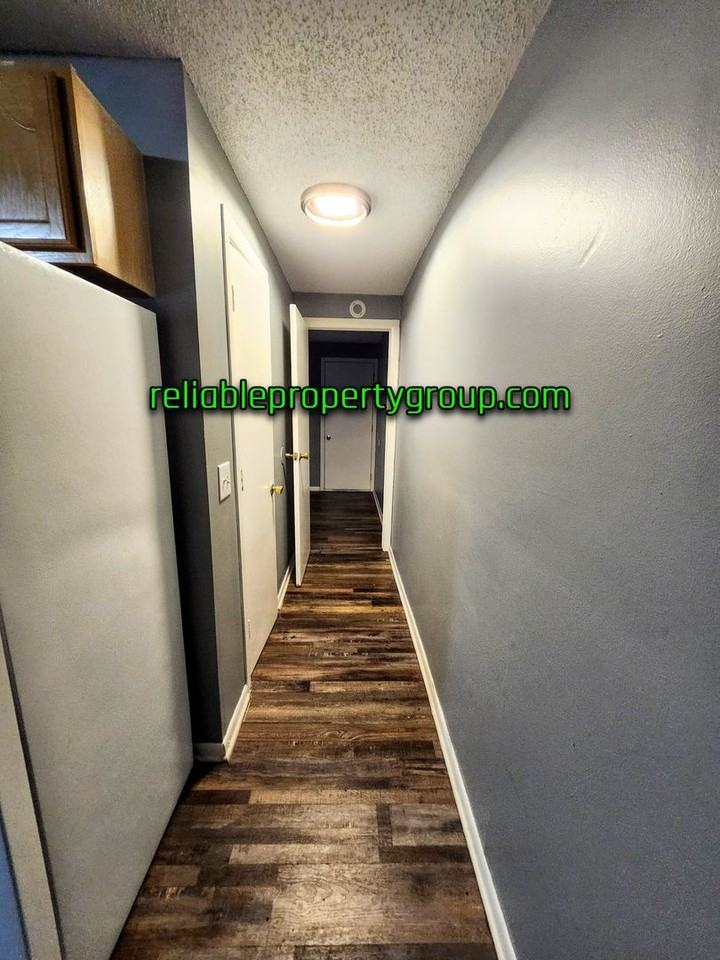 805 N Washington St #7 - Photo 5 of 10