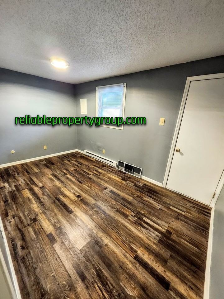 805 N Washington St #7 - Photo 7 of 10