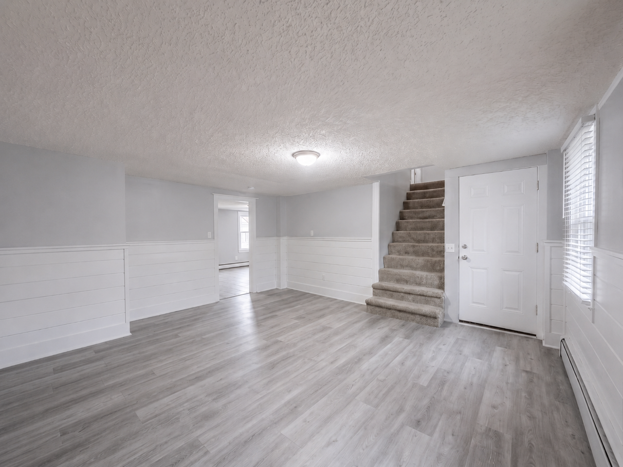 220 Weir St #4 - Photo 7 of 20
