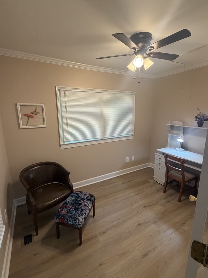 2614 Berkley Dr #1 - Photo 4 of 14