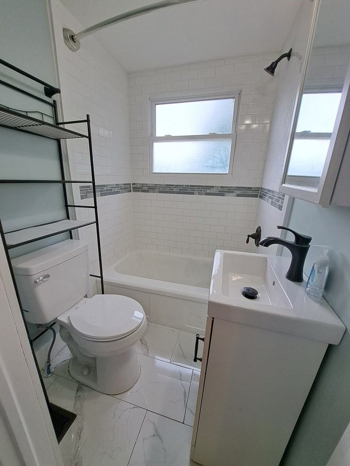 227 Livingston Ave #227 - Photo 3 of 9