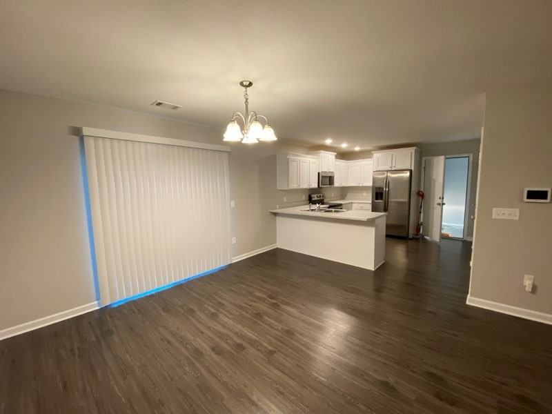 6033 Virginia Pine Ave - Photo 5 of 12