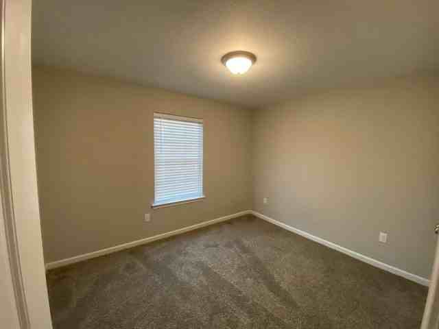 6033 Virginia Pine Ave - Photo 7 of 12
